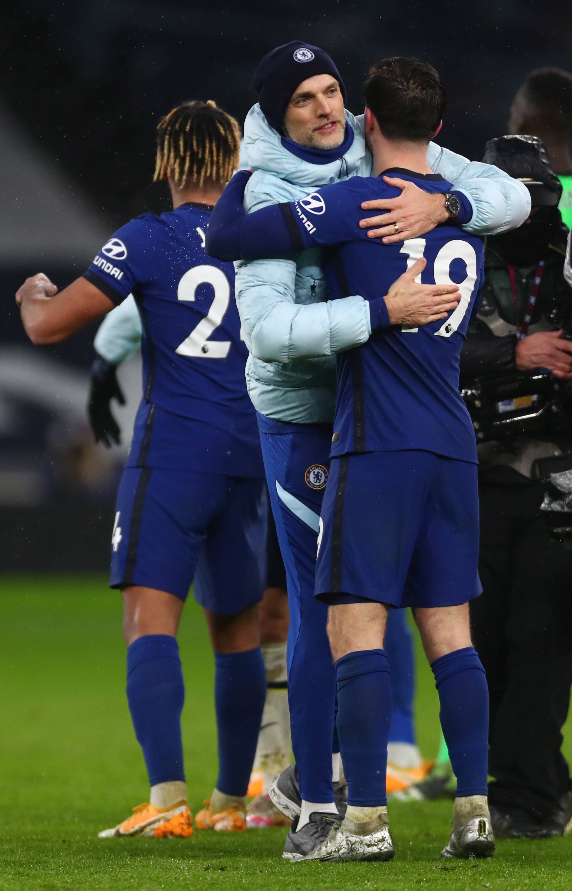 士的广泛认 士的广泛认