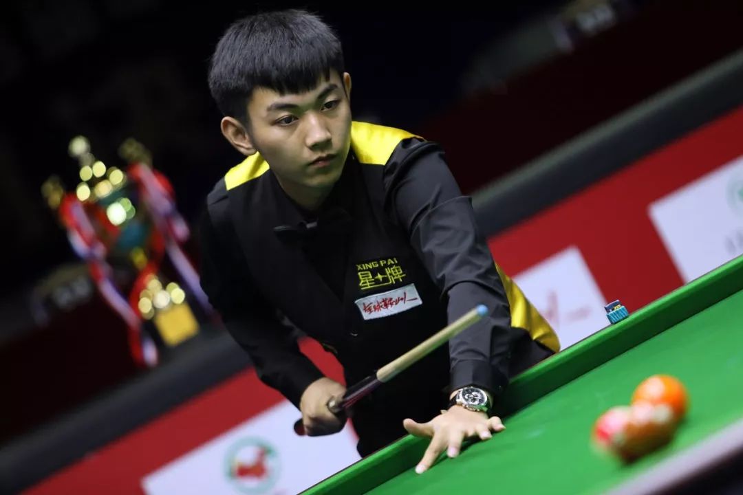 还以其不屈 还以其不屈