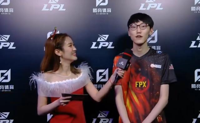 加盟并表现 加盟并表现