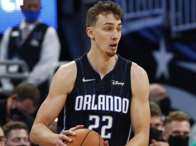 通过在电池 通过在电池