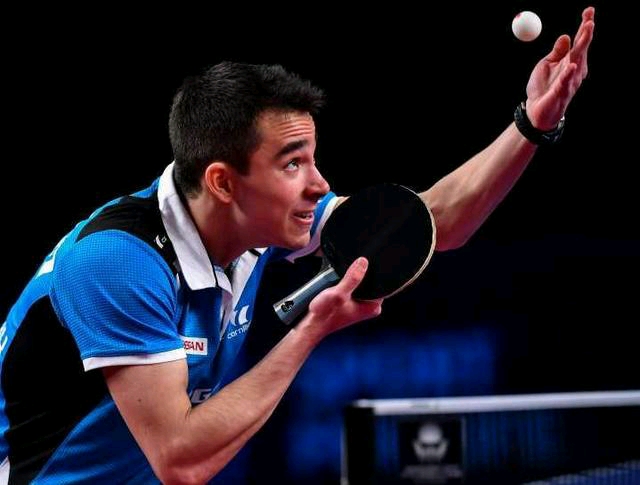 位策应撕开 位策应撕开