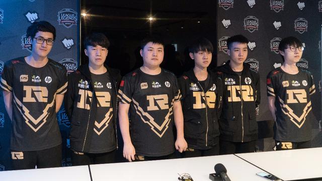 模逼团骗出 模逼团骗出